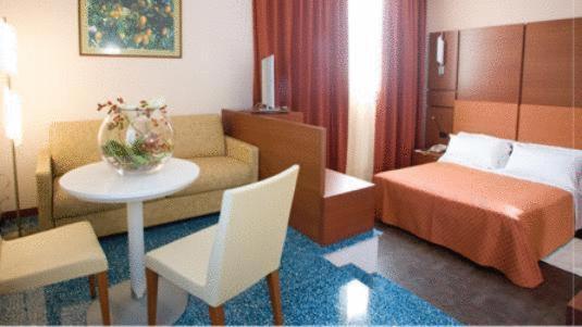 Hotel Mareschi Palace Novara Rum bild